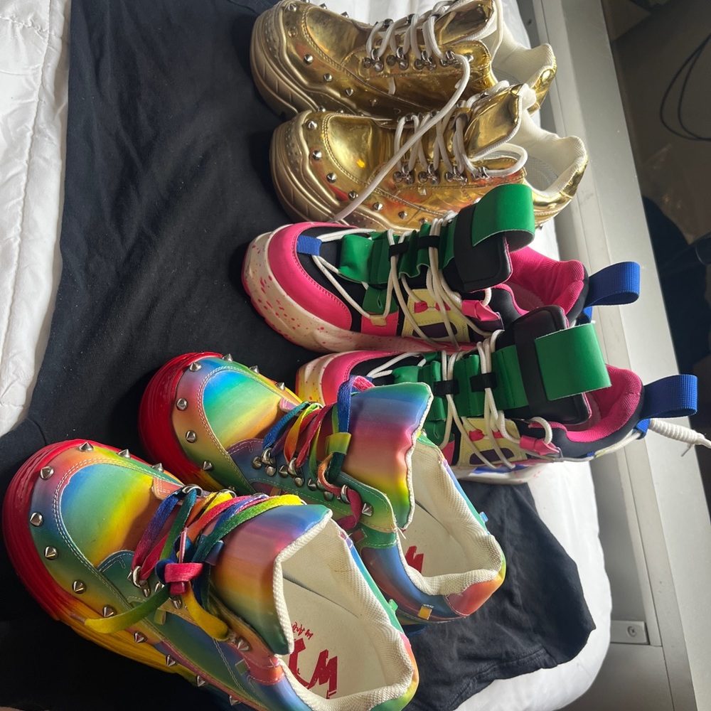 Anthony Wang Price is for all 3 pairs